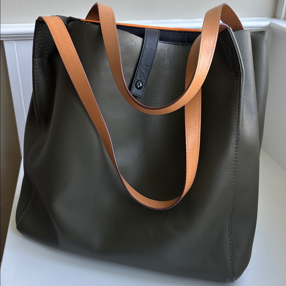 NWT Rag & Bone Olive/Black Tote with Tan Straps - Picture 2 of 11